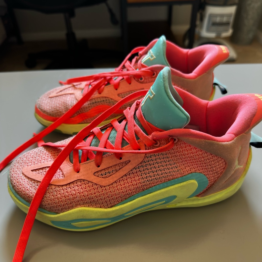Jordan Tatum 1 Pink Lemonade size 7Y